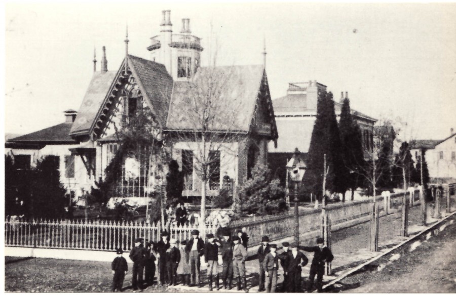 Lane-Hooven House with people out front